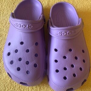 Crocs women shoes M5 W7 color purple